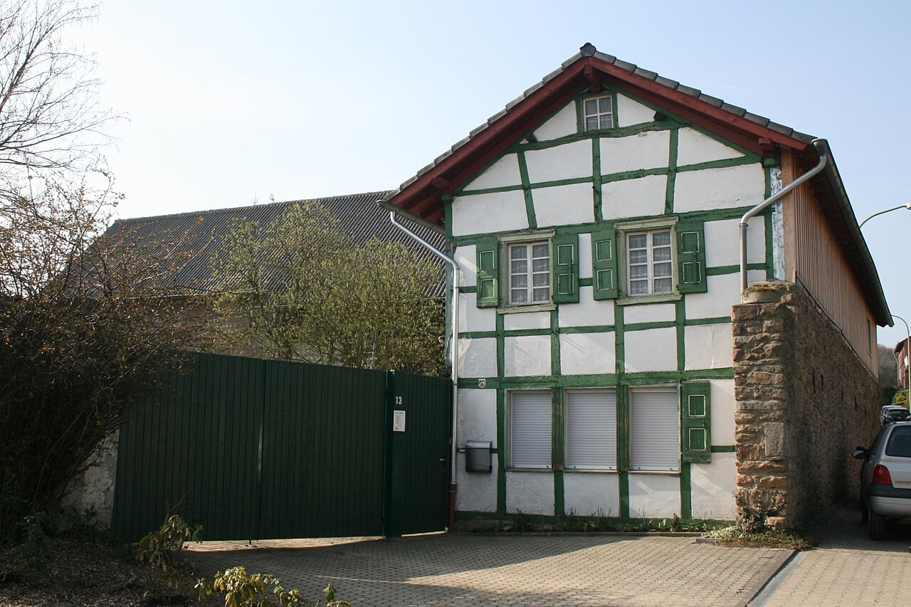 Fachwerkhaus als Baudenkmal in Düren-Berzbuir